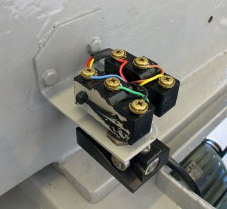 Fwd-Rev_3717.jpg