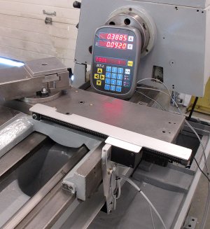 DRO_X-Axis and Display_3805.jpg