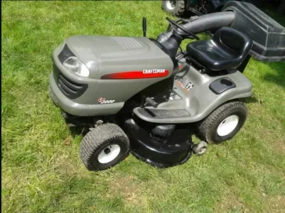 GardenTractor.webp GardenTractor.webp