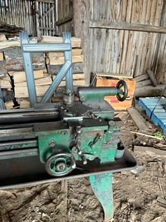 lathe1.jpg