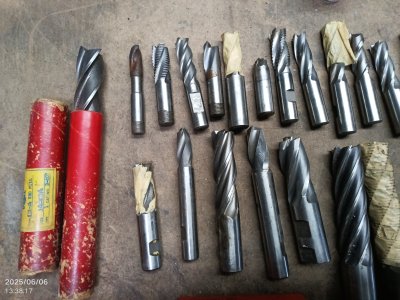 32 End Mills (8).jpg
